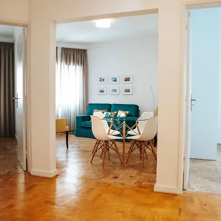 Casa Aguarelas - *